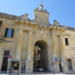 LECCESITA’ N. 2: LUNGO VIA LEUCA, VERSO QUEL CIELO SENZA UNA NUVOLA SU PORTA S. BIAGIO