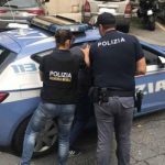 BRUTALE AGGRESSIONE IN CENTRO A LECCE CITTA’ IN PIENO GIORNO PER RUBARE UNA COLLANINA D’ORO. IL RESPONSABILE SUBITO IDENTIFICATO, ARRESTATO E PORTATO IN CARCERE: E’ UN EXTRACOMUNITARIO CON PRECEDENTI