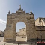 LA PORTA E LA STATUA DI SAN GIUSEPPE AL CENTRO DI UN CONVEGNO AL CASTELLO DI COPERTINO SABATO 11